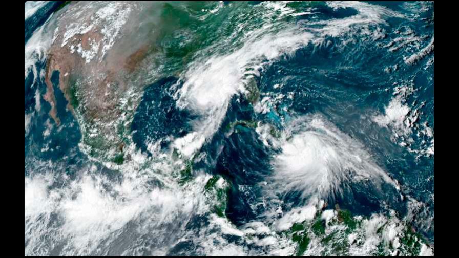 El huracán Laura toma fuerza para su cita con Texas y Luisiana El huracán Laura toma fuerza para su cita con Texas y Luisiana