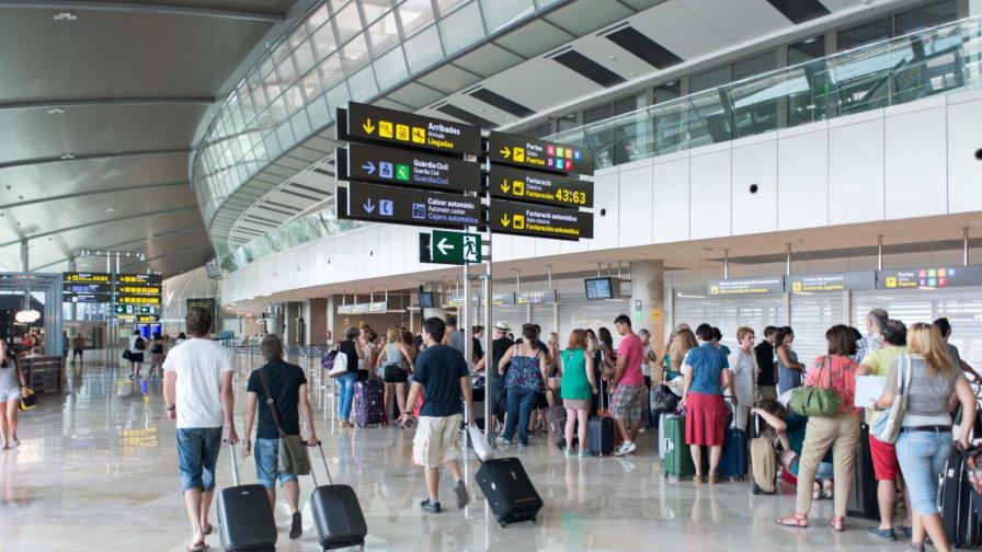 Aerolíneas apoyan propuesta griega de carné europeo de vacunación anticovid