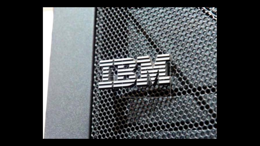 IBM supera la barrera de los 100 cúbits con su procesador cuántico ‘Eagle’