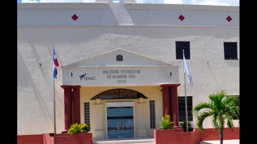 Catorce aeronaves abandonadas en aeropuertos del país y el plazo que le dio el IDAC Catorce aeronaves abandonadas en aeropuertos del país y el plazo que le dio el IDAC