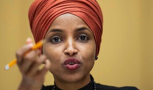 Congresista dem&oacute;crata tras registrar el Gobierno Trump su casa: No me silenciar&aacute;n