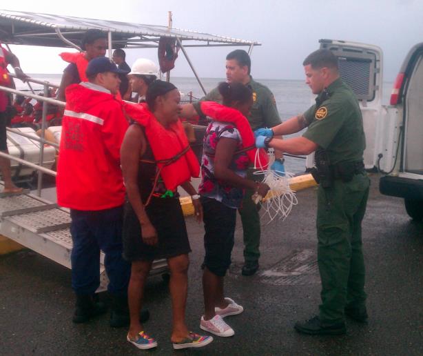 Más de 1,700 intentaron viajar en yola a Puerto Rico tras huracán María