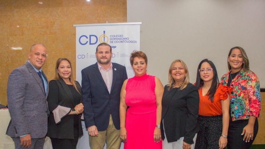 Colegio de Odontólogos de Santiago juramenta su nueva directiva Colegio de Odontólogos de Santiago juramenta su nueva directiva