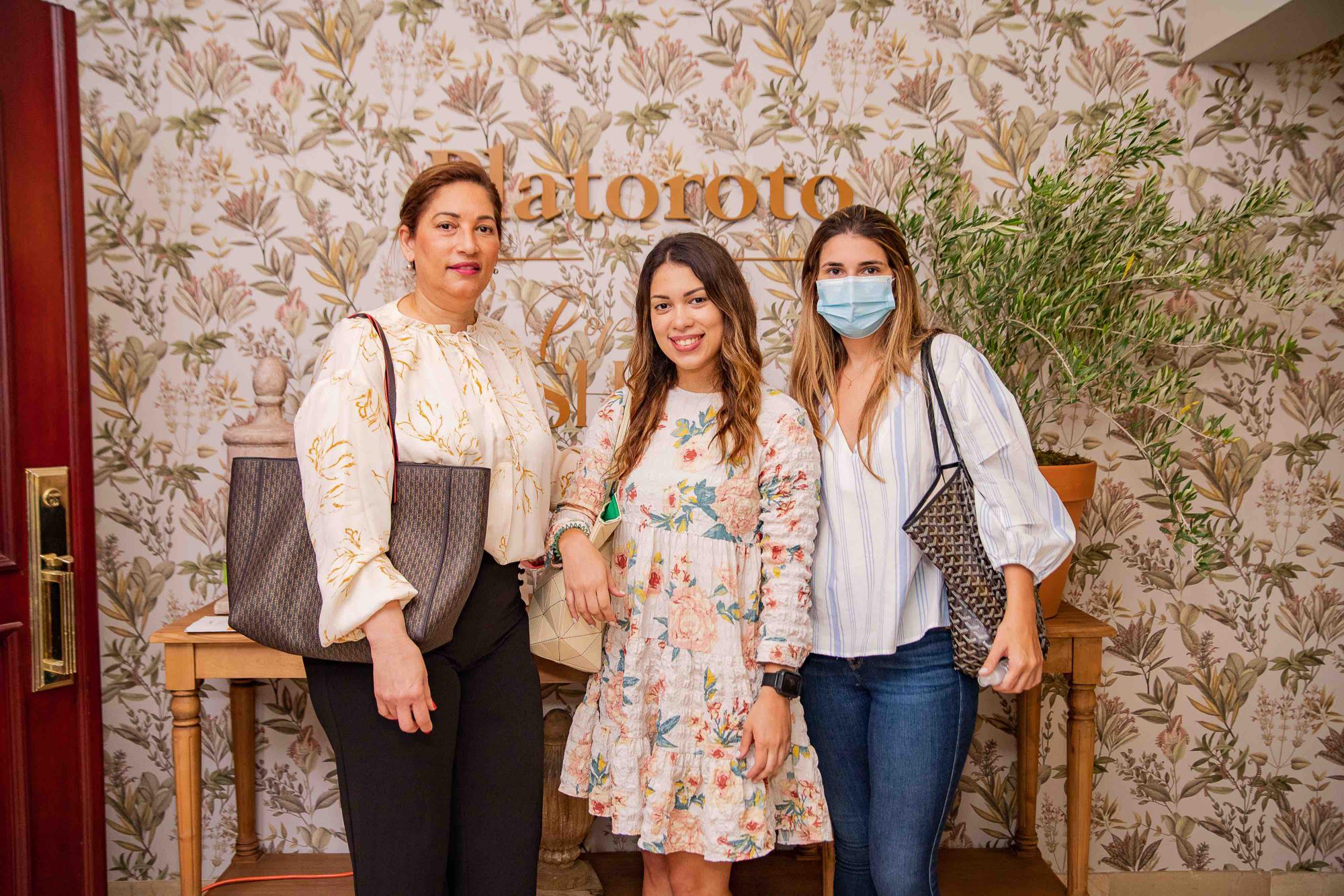 Dra. Josefina Tejada, Lourdes Jiménez y María Cuadra. (Fuente externa)
