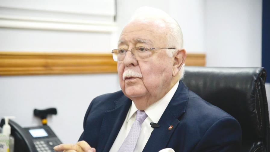 “Ley de Minería no defiende intereses del
país, y solo por vieja debe ser modificada” 