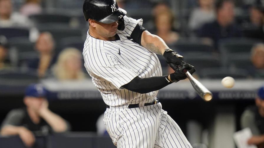 Gary Sánchez conecta cuadrangular, Yanquis vencen a Rangers y siguen peleando por postemporada