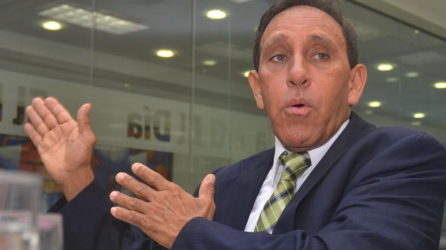 Cruz Jiminián acude sin fe a inscribir precandidatura para defensor del pueblo 2019-2025 Cruz Jiminián acude sin fe a inscribir precandidatura para defensor del pueblo 2019-2025