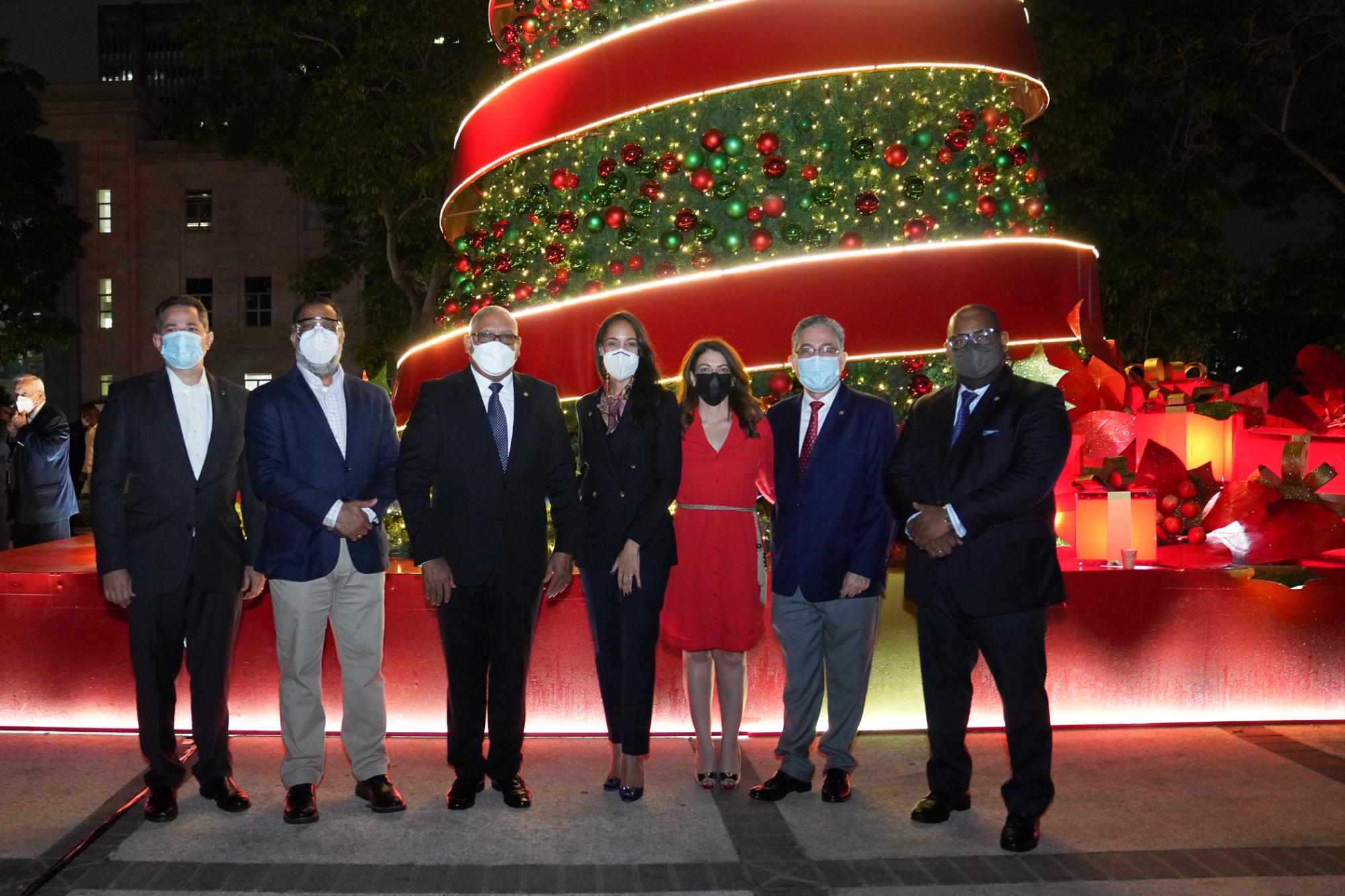 Joel Tejeda, Frank Montaño, Ervin Novas Bello, Yamileh García, Shanttal Zuleta, Luis Martín Gómez y Ruddy Simons.