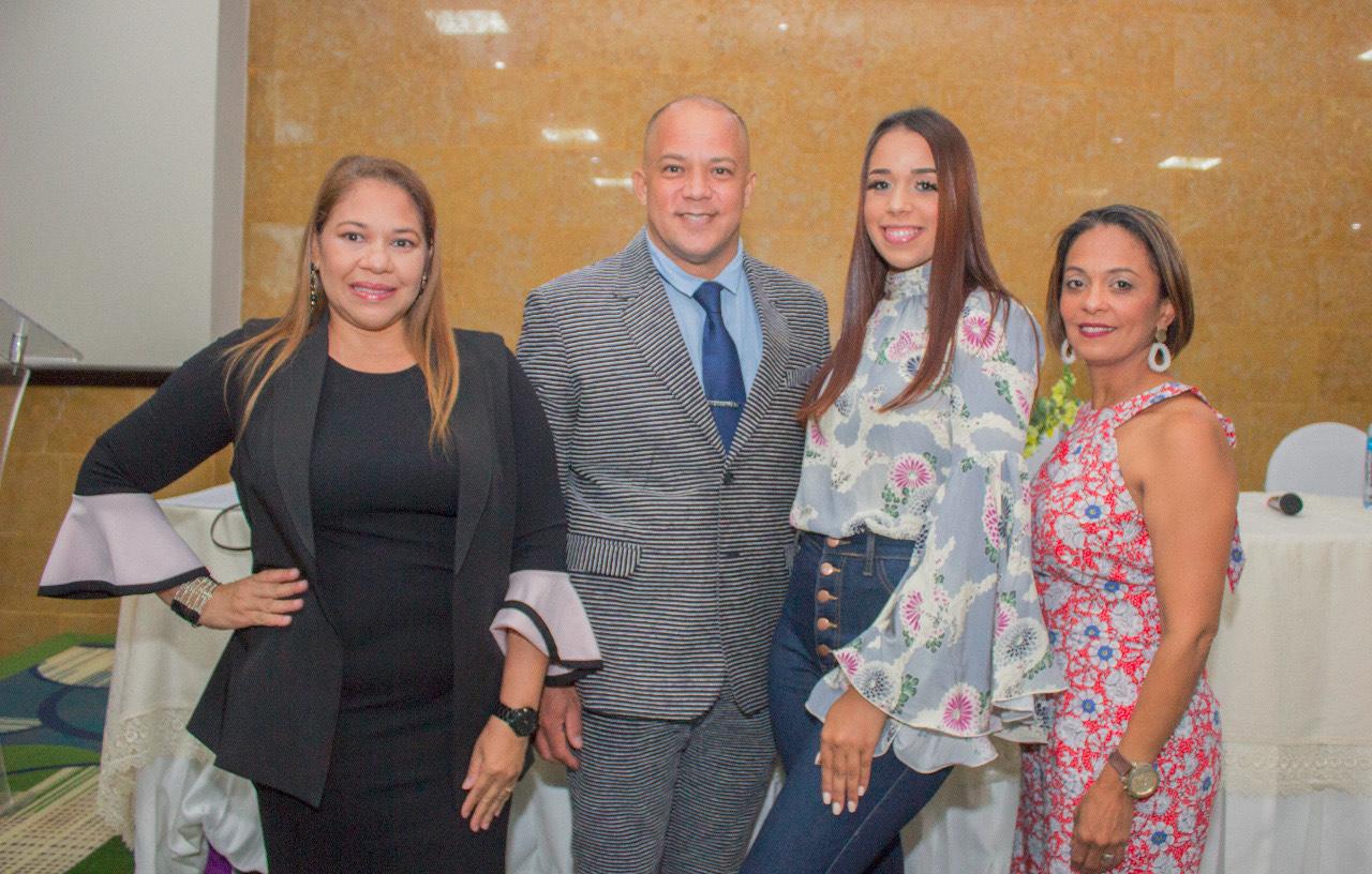 Rita Brito, Rimsky Marte, Marina Peña y Yuliana Vásquez.
