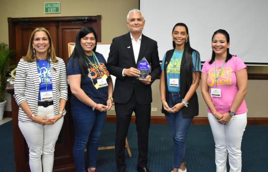 Celebran primer congreso Reiventemos la Escuela