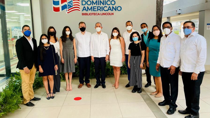 Embajada de los Estados Unidos y Ministerio de Educación Superior anuncian becas Fulbright-MESCyT