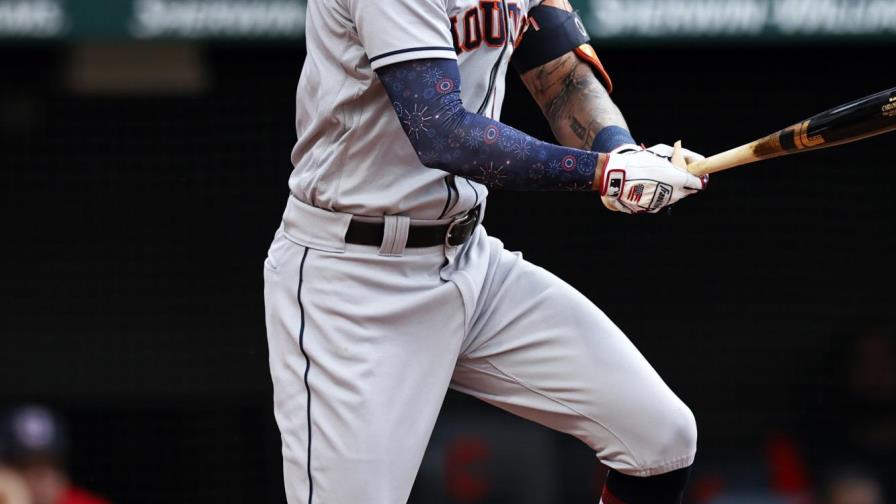 Correa, clave en la victoria de Astros sobre Indios por 6-3