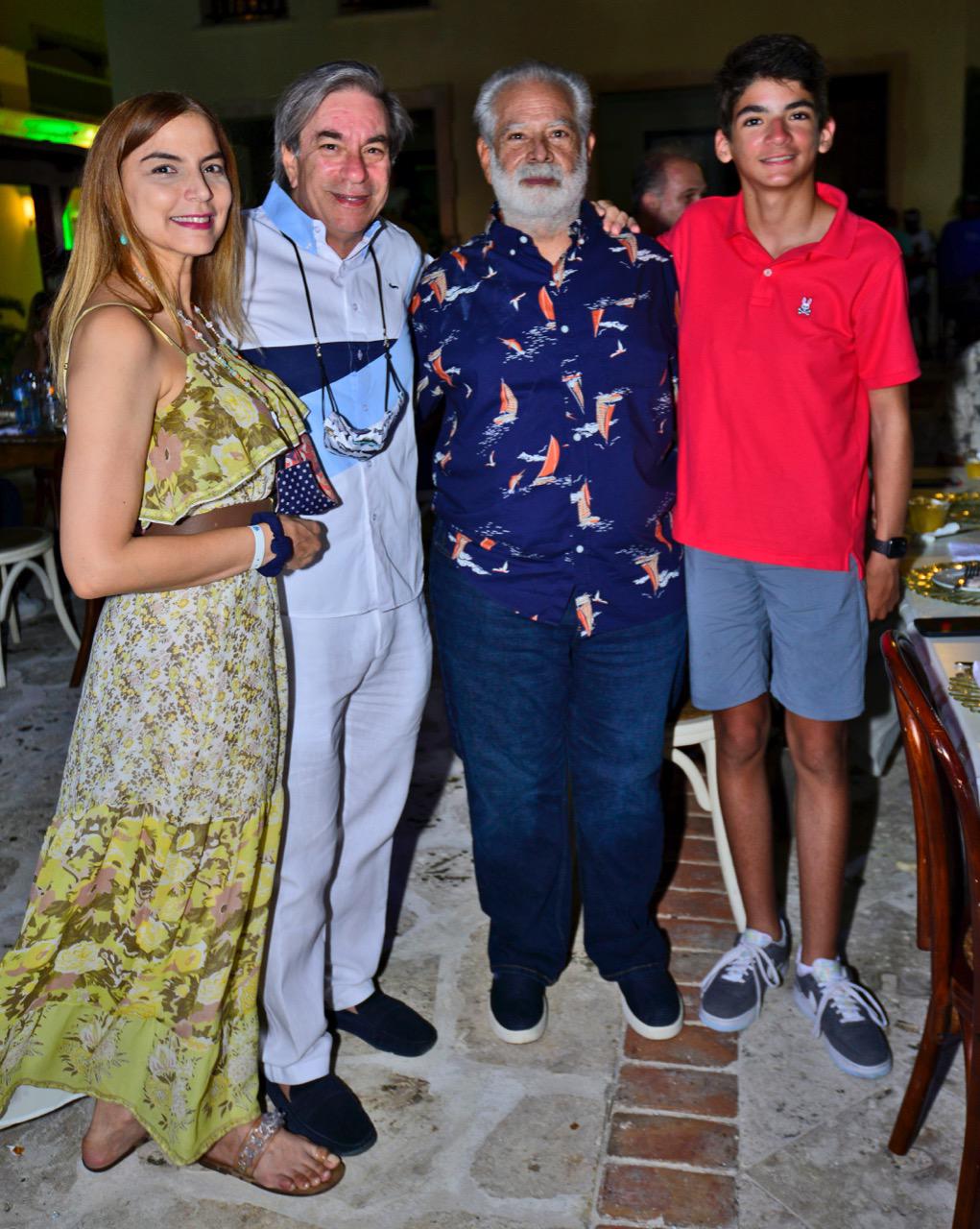 Ángela Sánchez, José Luis Jorge, Domingo Viyella y Diego Viyella.