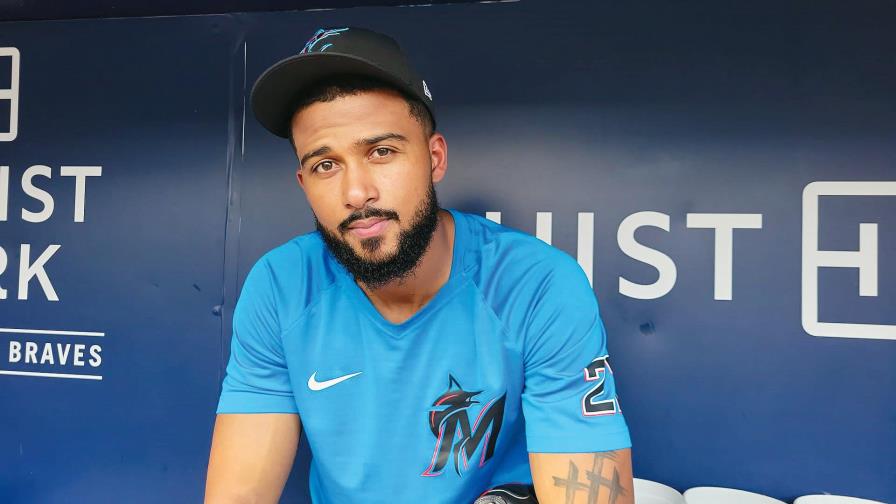 Sandy Alcántara está contento con su labor