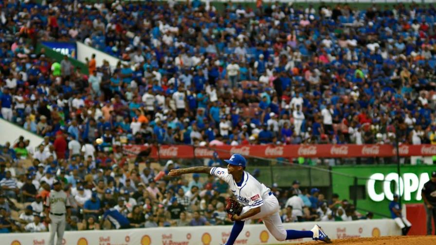 Alcántara decide y el Licey extiende a seis racha positiva Alcántara decide y el Licey extiende a seis racha positiva