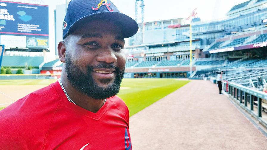 Almonte rechaza asignación a ligas menores y se declara agente libre