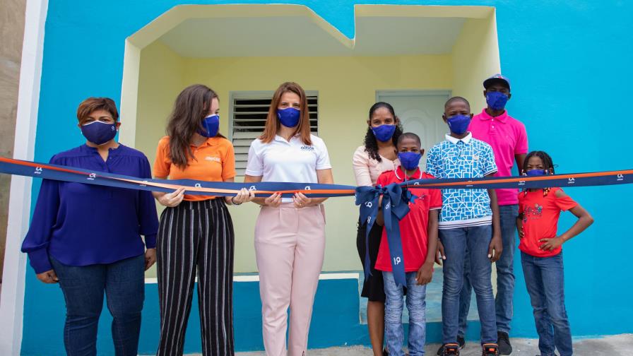 Altice y Jompéame entregan casa nueva al niño Alexander Castillo