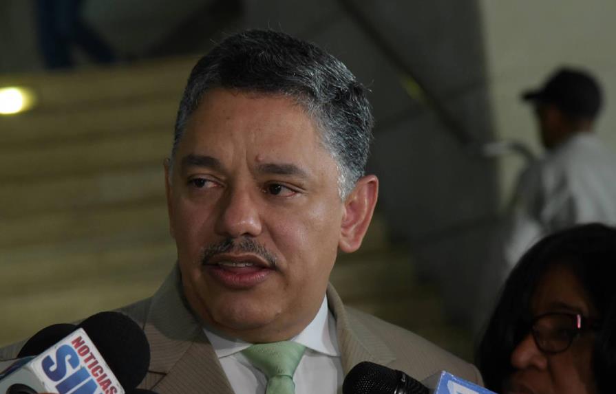 Abogado José Ricardo Taveras cree es innecesaria la reforma constitucional planteada por Abinader