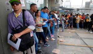 Venezolanos en RD ven como positiva medida del Gobierno para regularizarlos