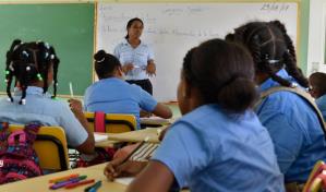 Valoran aprobación de 211 libros de texto; Educa considera era una deuda con estudiantes