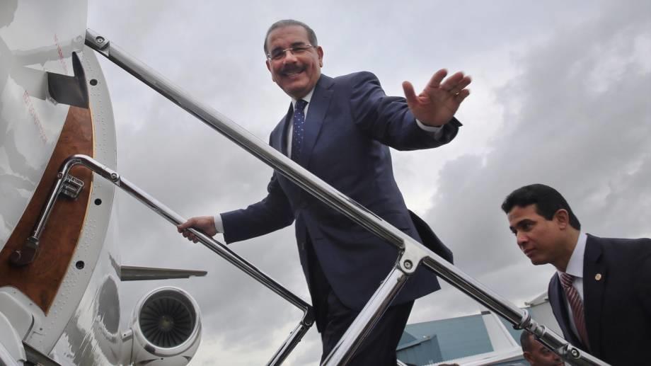 Danilo Medina parte hacia México