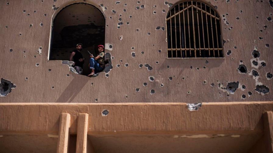 Decenas de muertos en cuatro días de intensos bombardeos en Trípoli, Libia Decenas de muertos en cuatro días de intensos bombardeos en Trípoli, Libia
