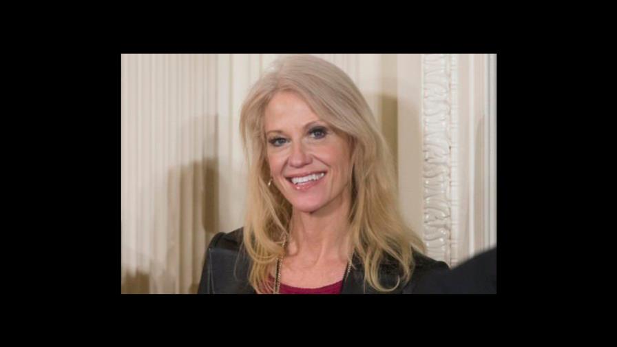 Conway, exasesora de Trump, investigada por publicar foto topless de su hija