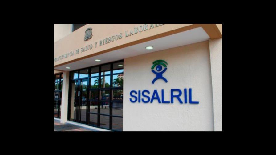 Nadie debe pagar por pruebas PCR para COVID-19; la seguridad social asume costos
La entidad exhorta a informar a la DIDA sobre cualquier irregularidad
“Si (una persona) no es afiliada a ninguna (ARS) debe solicitarla al Senasa. La ARS está en la obligación de otorgar la autorización”, dice la Sisalril
A la fecha las ARS autorizaron 51,899 muestras Nadie debe pagar por pruebas PCR para COVID-19; la seguridad social asume costos
La entidad exhorta a informar a la DIDA sobre cualquier irregularidad
“Si (una persona) no es afiliada a ninguna (ARS) debe solicitarla al Senasa. La ARS está en la obligación de otorgar la autorización”, dice la Sisalril
A la fecha las ARS autorizaron 51,899 muestras