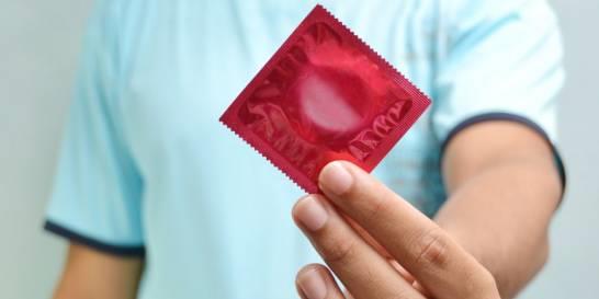 Instalarán 400 dispensadoras para vender condones en universidades y plazas comerciales