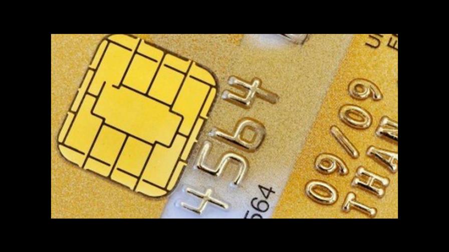 Gobierno propone impuesto de 3 % a compras con tarjetas en moneda extranjera