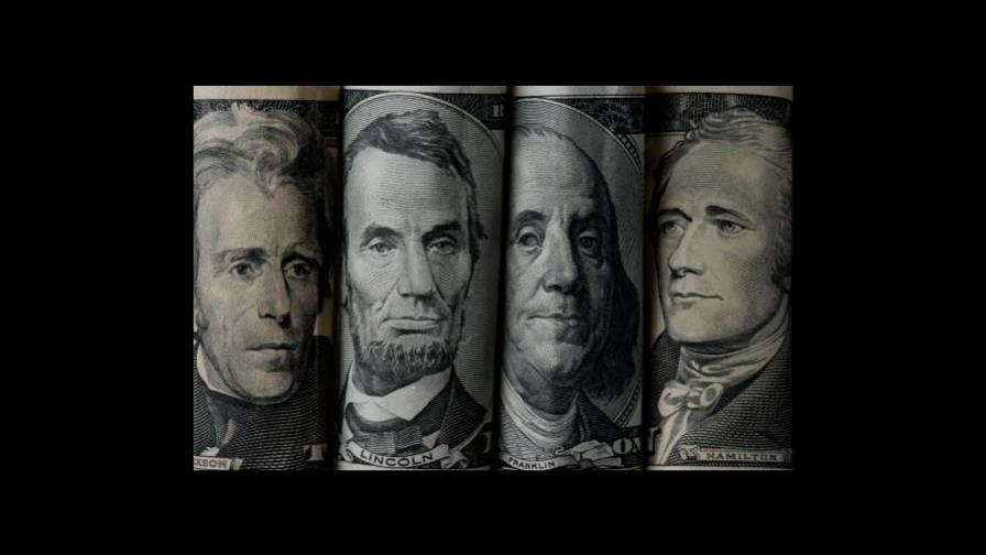 Cotización del dólar está a punto de tocar los RD$52