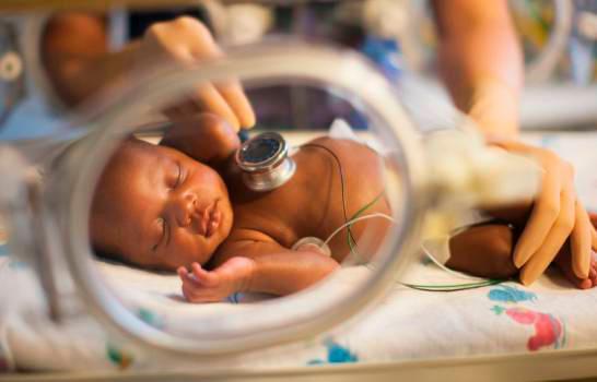 Muertes neonatales aumentan en República Dominicana en un 35.3 % en 2021 