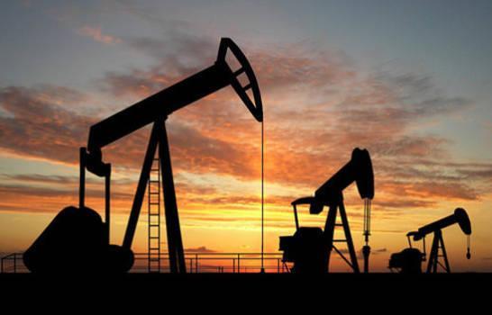 Petróleo de Texas avanza 3.23 % por los estímulos de la Fed