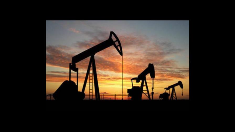 Petróleo de Texas vuelve a caer, casi 5 % a US$21.51