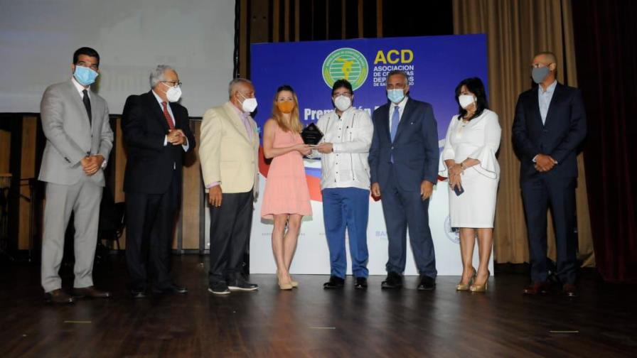 Dimitrova: “No tengo palabras para este honor”, dijo al ser Atleta del año 2019 Dimitrova: “No tengo palabras para este honor”, dijo al ser Atleta del año 2019