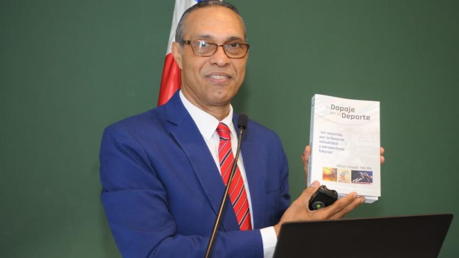 Doctor Pinedo publica libro sobre el dopaje en el deporte 