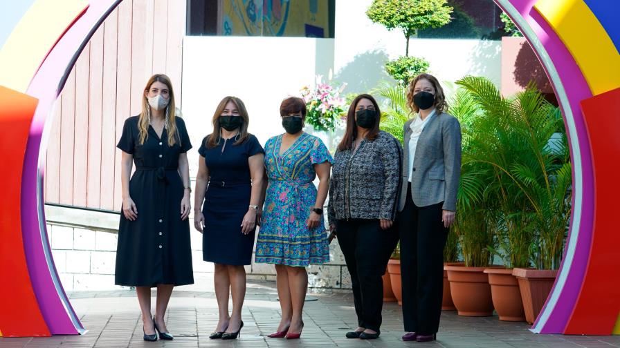 Estudiantes de Unibe celebran los 30 años de Mercadexpo con el tema ‘‘The Phygital World’’