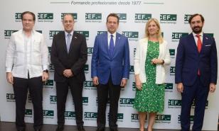 Cámara de Comercio de España y CEF Santo Domingo realizan conversatorio sobre empresas familiares 
