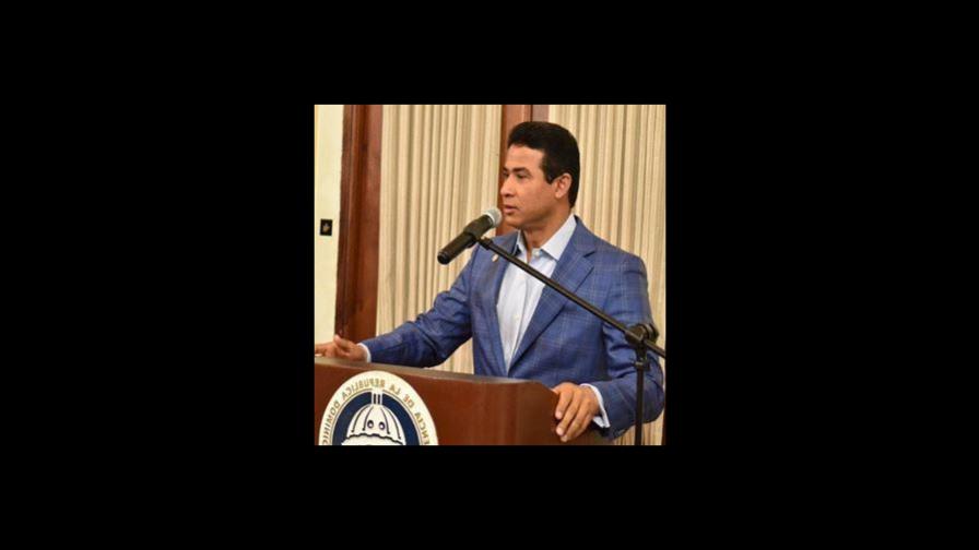 «Del dicho al hecho ...»