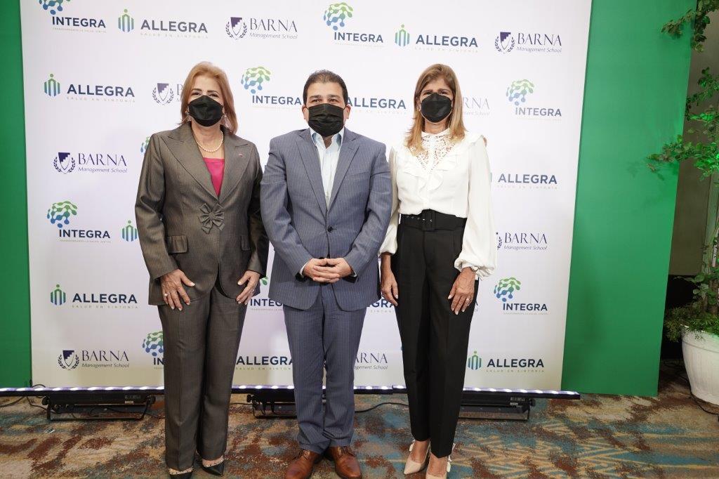 Patricia González, Fedor Vidal y Jacqueline González. (Fuente Externa)
