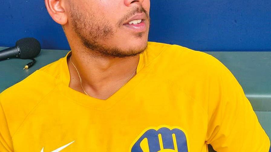 Freddy Peralta atribuye su éxito a haber perfeccionado cuarto pitcheo