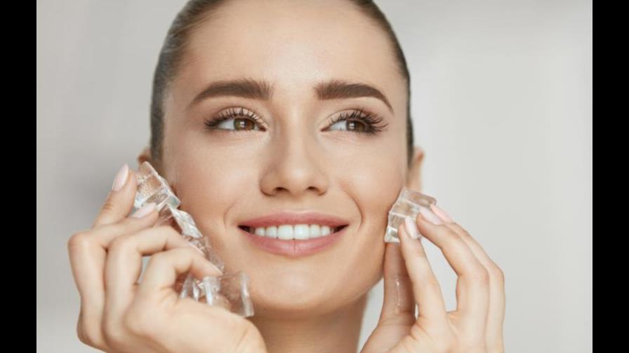 Así puedes mejorar tu rostro con hielo