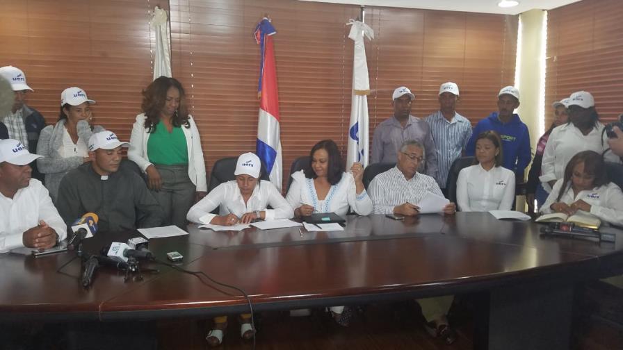 Anuncian RD$122 MM para 5 microcentrales hidroeléctricas 