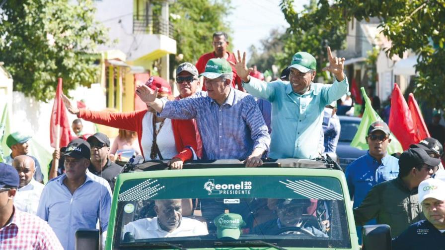 Leonel resalta apoyo en Línea Noroeste y Stgo. 
