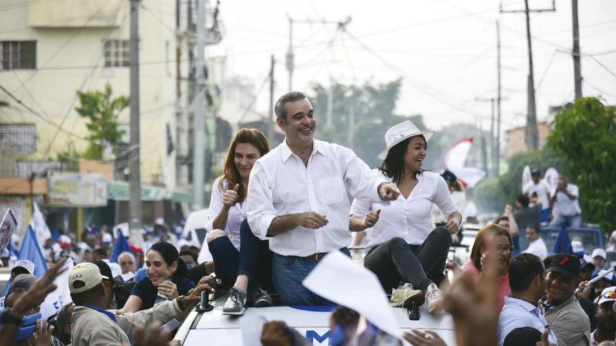 El PRM demuestra su fuerza en el Distrito con una marcha caravana El PRM demuestra su fuerza en el Distrito con una marcha caravana