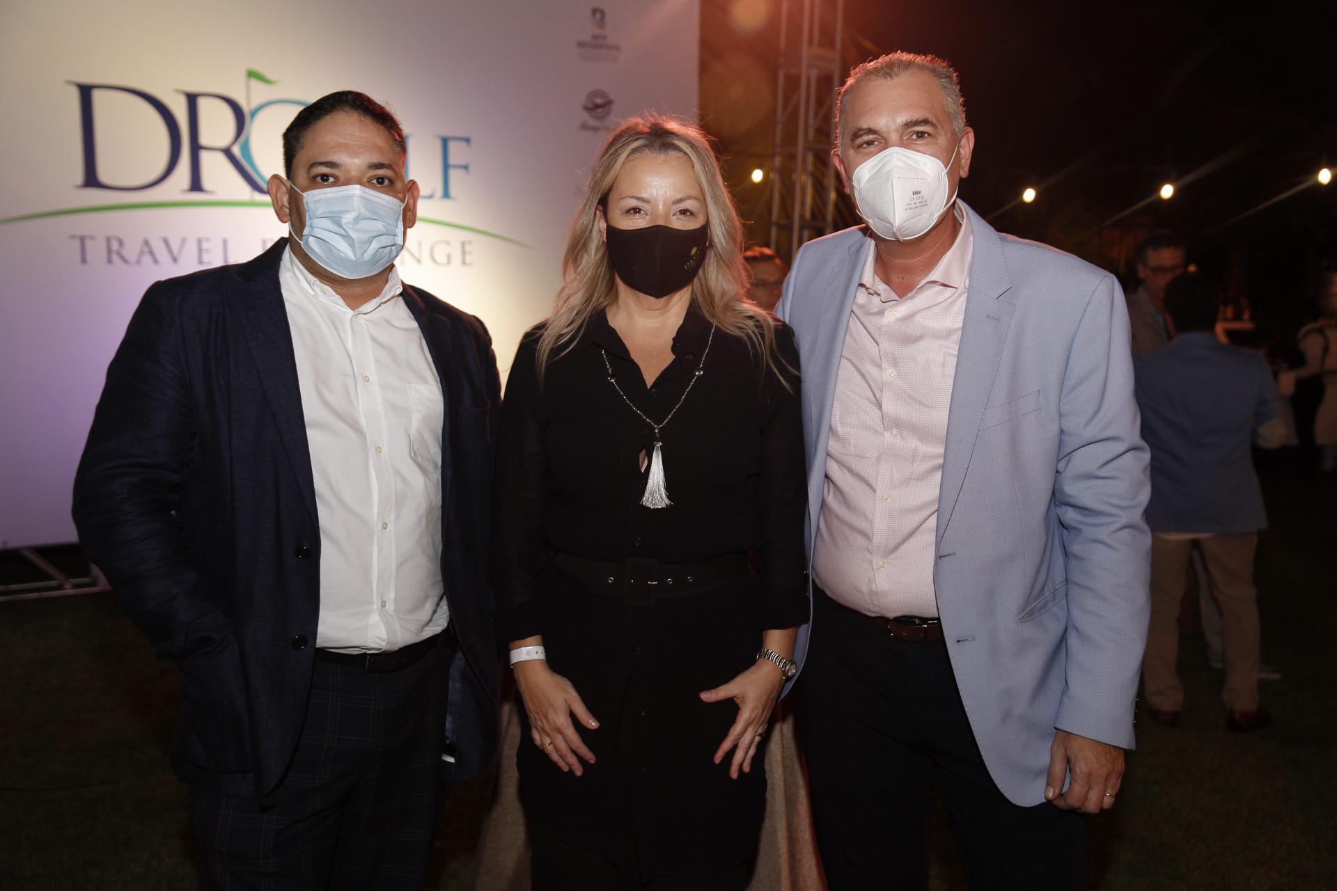 Jonathan Dorville, Betina Rey y Marcello Ballester.