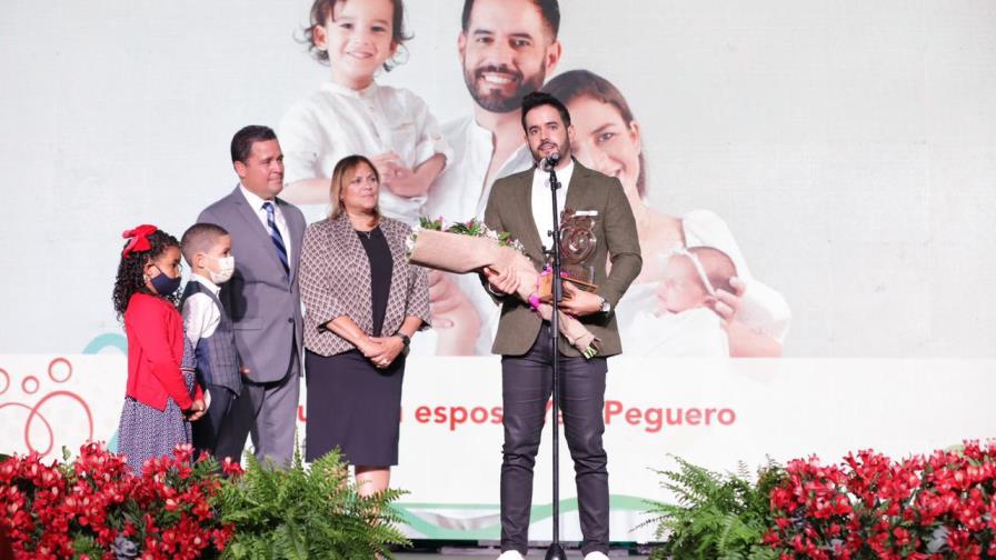 Tres familias dominicanas reciben el Premio de Valores Familiares 2021