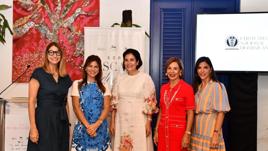 Presentan la publicación “Ser Oscar de la Renta”
