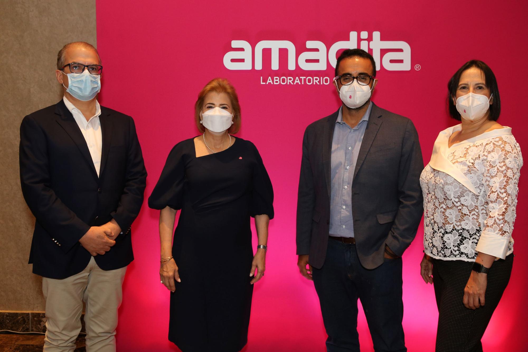 Maximo Cruz Ayala, Dra Patricia González Pittaluga, Dr. Miguel Mantilla y Ninoska Castillo. (Fuente externa)