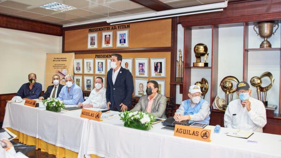 Reeligen a Hernández como presidente del Consejo Directivo de las Águilas Cibaeñas